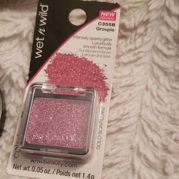 Makeup bundle - Picture 3 of 6